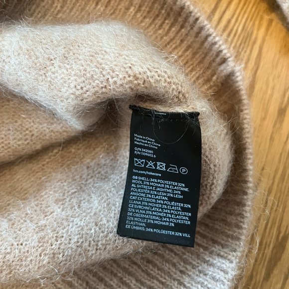 H and M Wool Blend Sweater, Camel Colour Size M - Picture 4 of 6